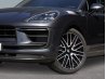 Front- und Raddetail eines schwarzen Premium-SUV zur professionellen Hintergrundentfernung.